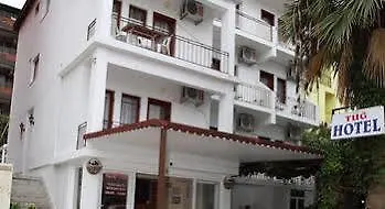 Hotel Tug 3*
